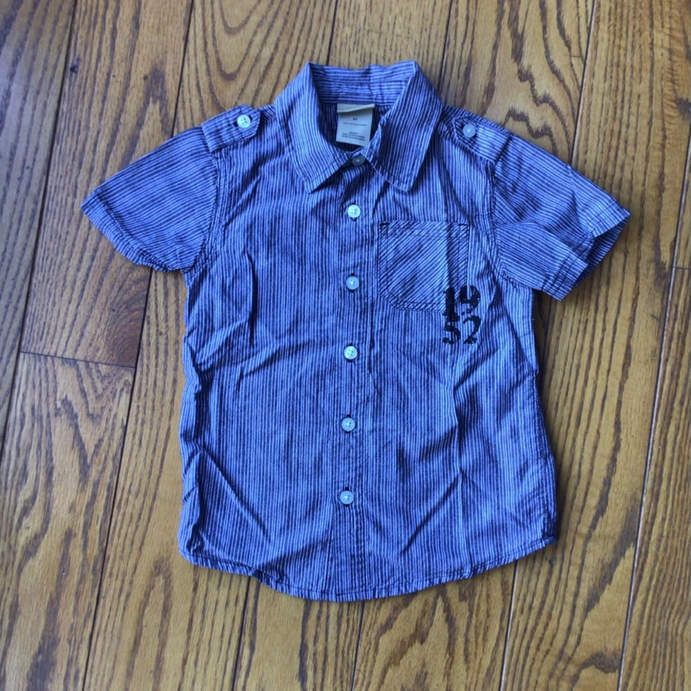 Arizona boys short sleeve button up shirt